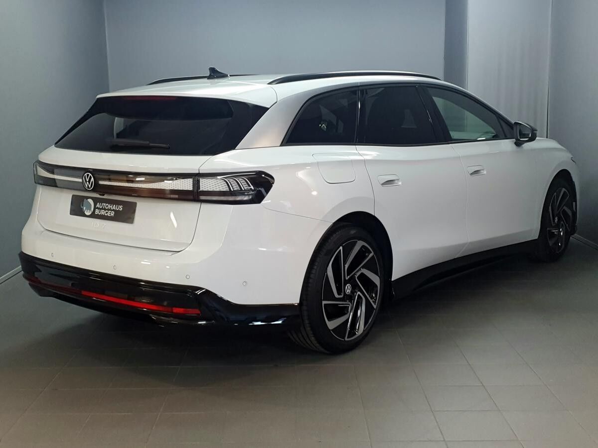 Volkswagen ID.7 Tourer "Pro S" 286 PS 86 kWh (Ulm)