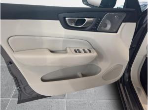 Volvo XC60 Ultra Bright 2026 T8 AWD 8-Gang