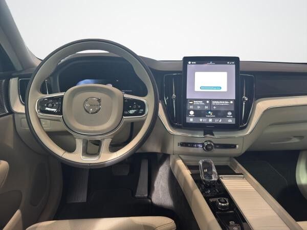 Volvo XC60 Ultra Bright 2026 T8 AWD 8-Gang