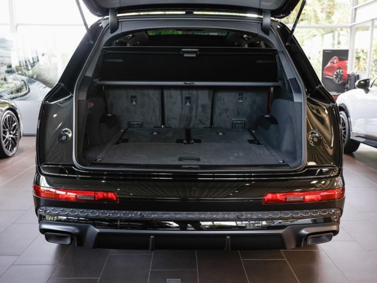 Audi Q7 SUV TDI Quattro 	 2 x S line Business ACC AHK HD-Matrix Pano
