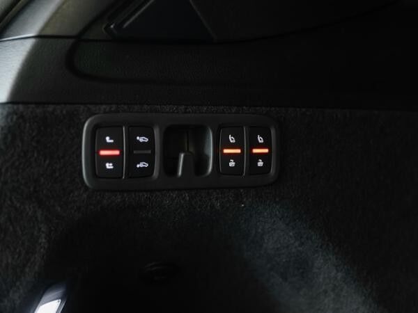 Audi Q7 SUV TDI Quattro 	 2 x S line Business ACC AHK HD-Matrix Pano