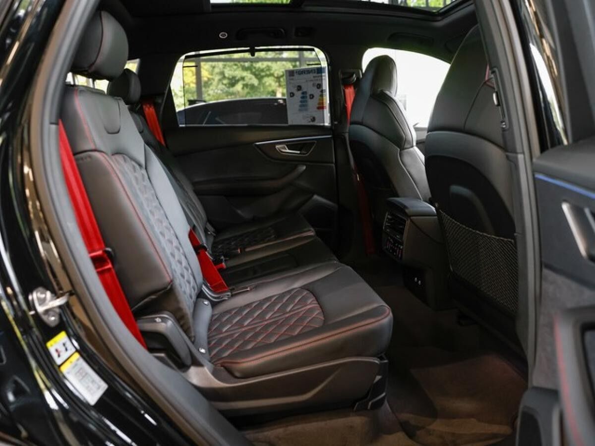 Audi Q7 SUV TDI Quattro 	 2 x S line Business ACC AHK HD-Matrix Pano