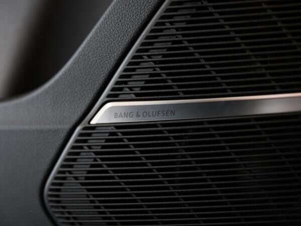 Audi Q7 SUV TDI Quattro 	 2 x S line Business ACC AHK HD-Matrix Pano