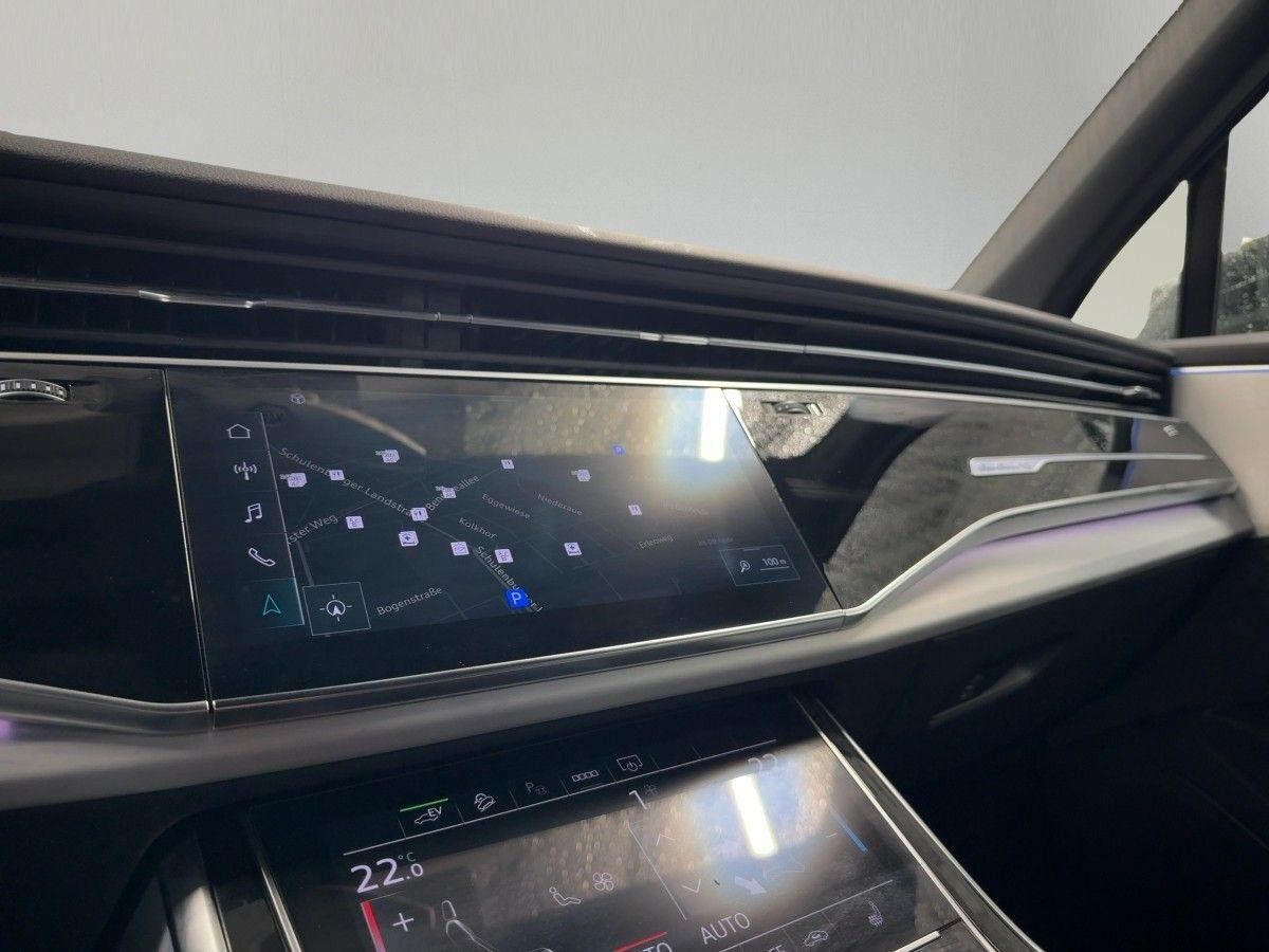 Audi Q7 S line 55 TFSIe quattro Pano Kamera Memory ACC