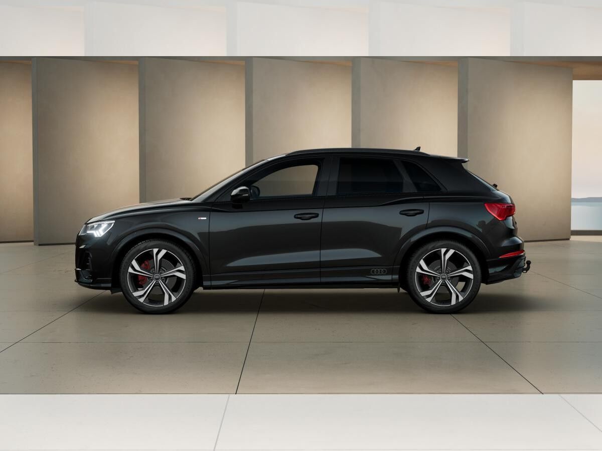 Audi Q3 40 TFSI Quattro 	 2 x S line Busin. ACC Matrix Navi AHK Pano Sthzg.