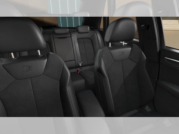 Audi Q3 40 TFSI Quattro 	 2 x S line Busin. ACC Matrix Navi AHK Pano Sthzg.