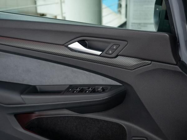 Volkswagen Golf Variant 2.0 TSI R-Line Black DCC H&K Kamera