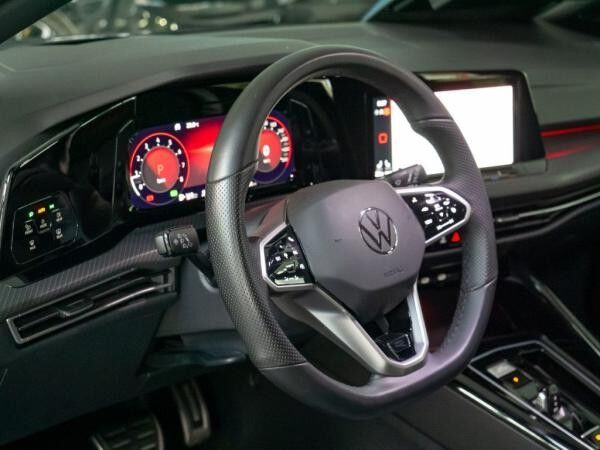 Volkswagen Golf Variant 2.0 TSI R-Line Black DCC H&K Kamera