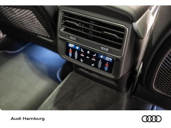 Audi RS Q8 SUV tiptronic ***