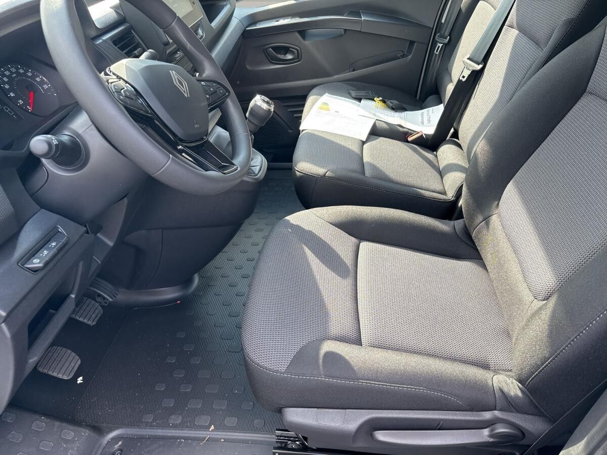 Renault Trafic Komfort L1H1 3,0t Blue dCi 130 | SOFORT LIEFERBAR | Ganzjahresreifen | Laderaumschutz | Navi | Kamer