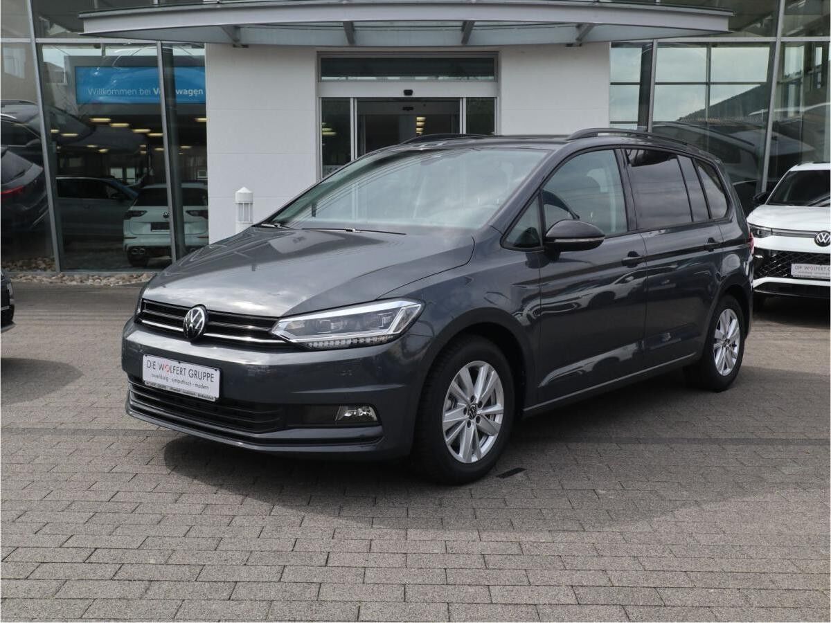 Volkswagen Touran Highline 2,0 TDI SCR (150 PS) DSG*7-Sitzer*AHK*TOP*STANDHZG*WINTERRÄDER*GEWERBE