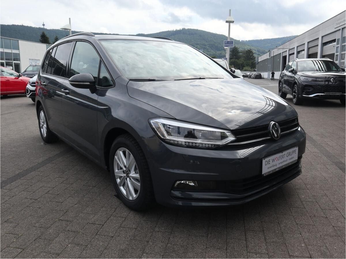 Volkswagen Touran Highline 2,0 TDI SCR (150 PS) DSG*7-Sitzer*AHK*TOP*STANDHZG*WINTERRÄDER*GEWERBE