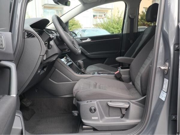Volkswagen Touran Highline 2,0 TDI SCR (150 PS) DSG*7-Sitzer*AHK*TOP*STANDHZG*WINTERRÄDER*GEWERBE