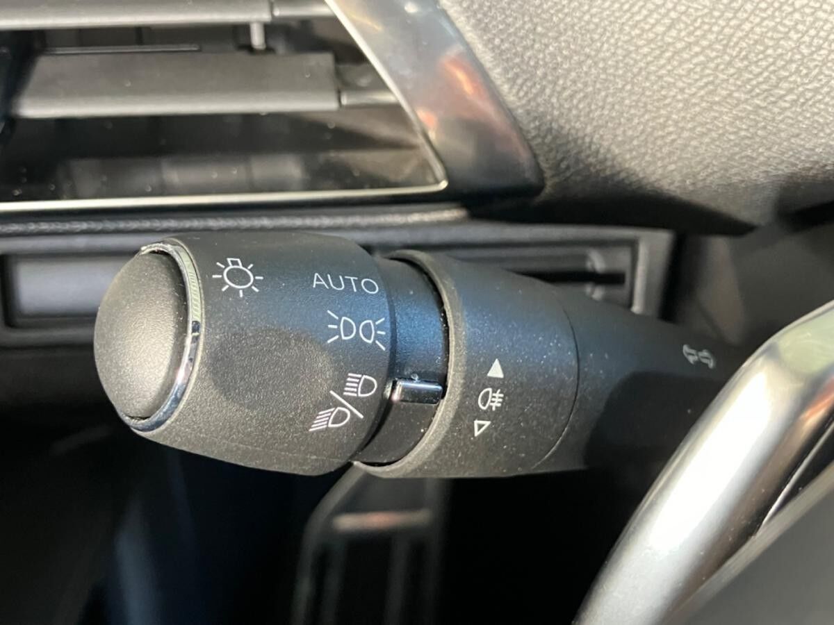 Peugeot 3008 1.2 Fin. ab 2,99% Parkpilot,Sitzheizung