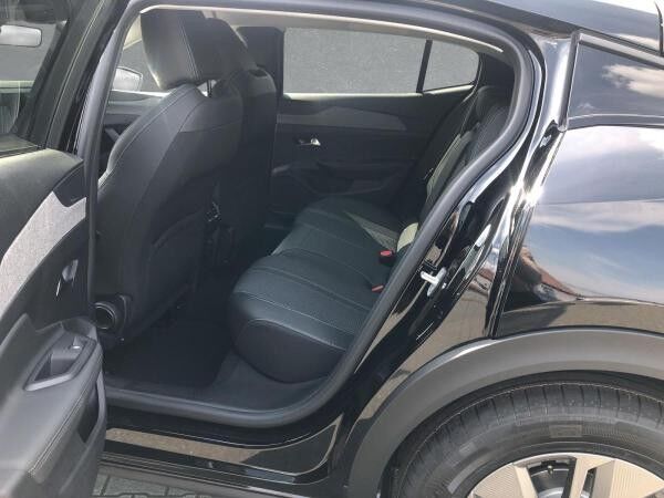 Peugeot 408 Hybrid 145 Allure# SOFORT #Winterpaket