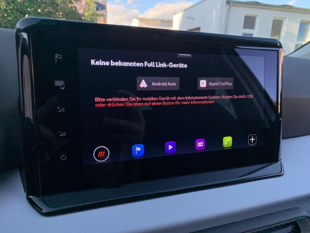 Seat Arona Road Edition 1.0 TSI 85 kW (116 PS) 7-Gang-DSG;Sofort verfügbar!!!;HERBSTDEAL!!!;Ganzjahresreifen;Ka