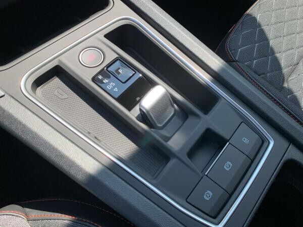 Seat Leon FR Black Edition 1.5 eTSI 110 kW (150 PS) 7-Gang-DSG;HERBSTDEAL!!!;AHZV;Winterpaket;Navi uvm.