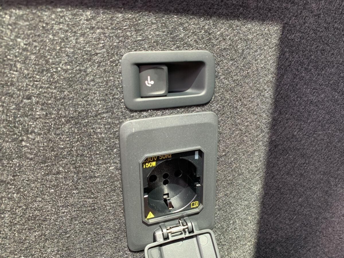 Seat Leon FR Black Edition 1.5 eTSI 110 kW (150 PS) 7-Gang-DSG;HERBSTDEAL!!!;AHZV;Winterpaket;Navi uvm.