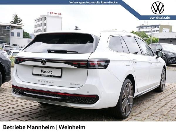 Volkswagen Passat R-Line 1.5 eHybrid OPF DSG LED Klima