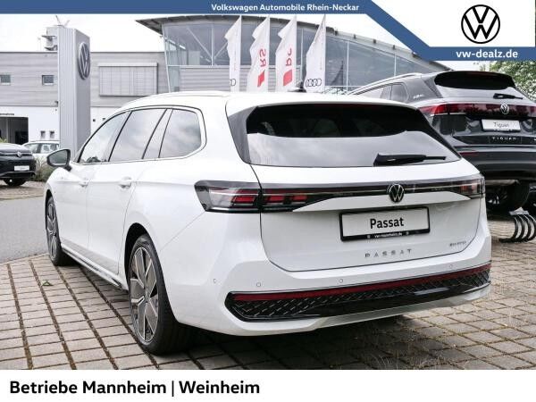 Volkswagen Passat R-Line 1.5 eHybrid OPF DSG LED Klima