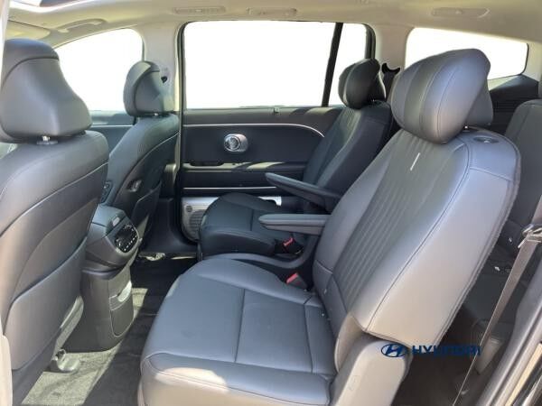 Hyundai IONIQ 9 UNIQ 6 Sitzer 307PS 4WD PANORAMA RELAX-PAKET