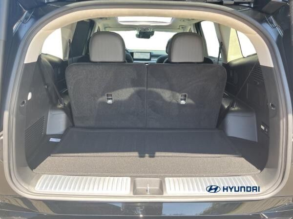 Hyundai IONIQ 9 UNIQ 6 Sitzer 307PS 4WD PANORAMA RELAX-PAKET