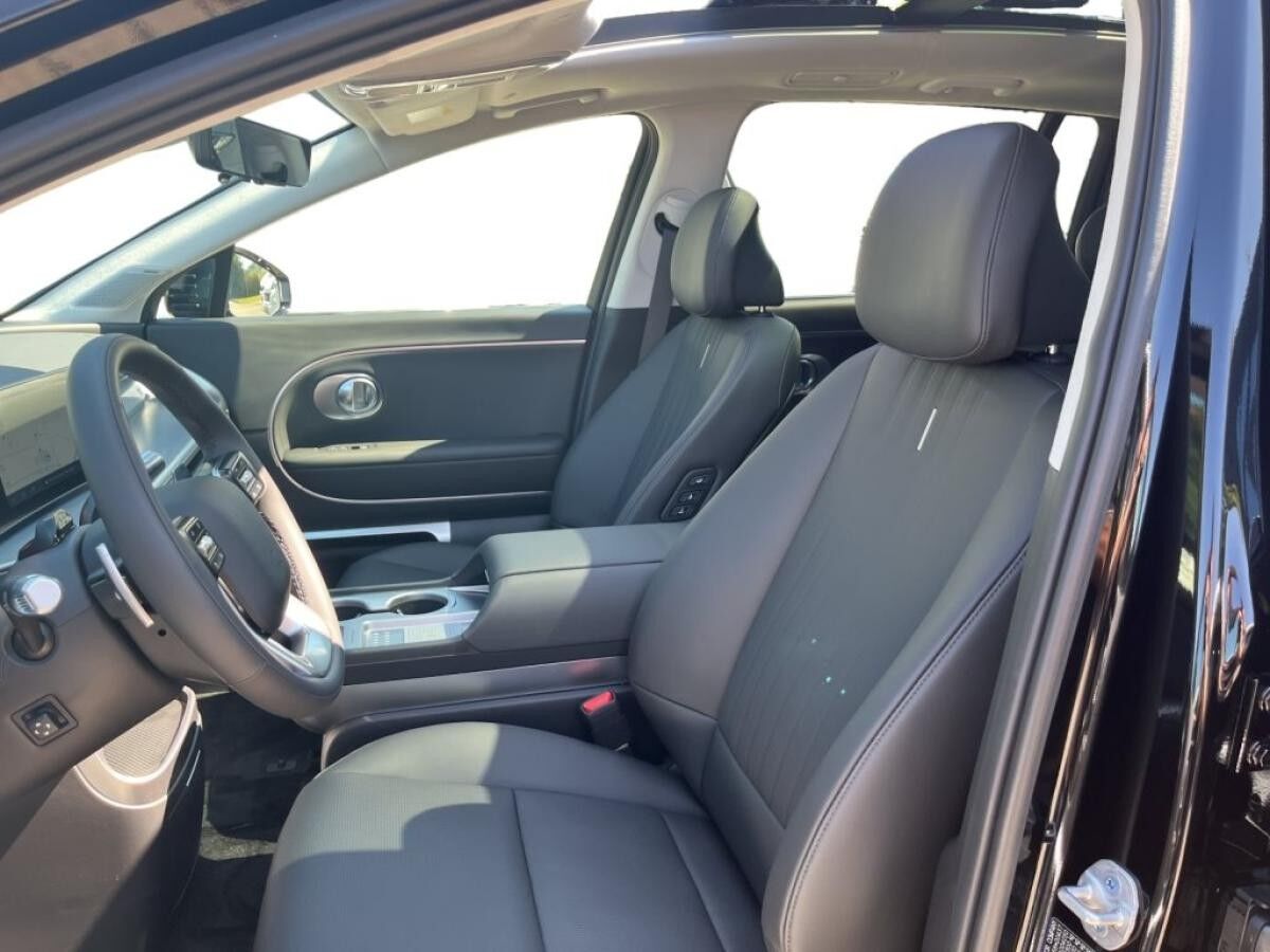 Hyundai IONIQ 9 7 Sitzer 428PS UNIQ PERFORMANCE PANORAMA 4WD Hyundai IONIQ 9 7 Sitzer 428PS UNIQ PERFORMANCE PANORAMA 4WD