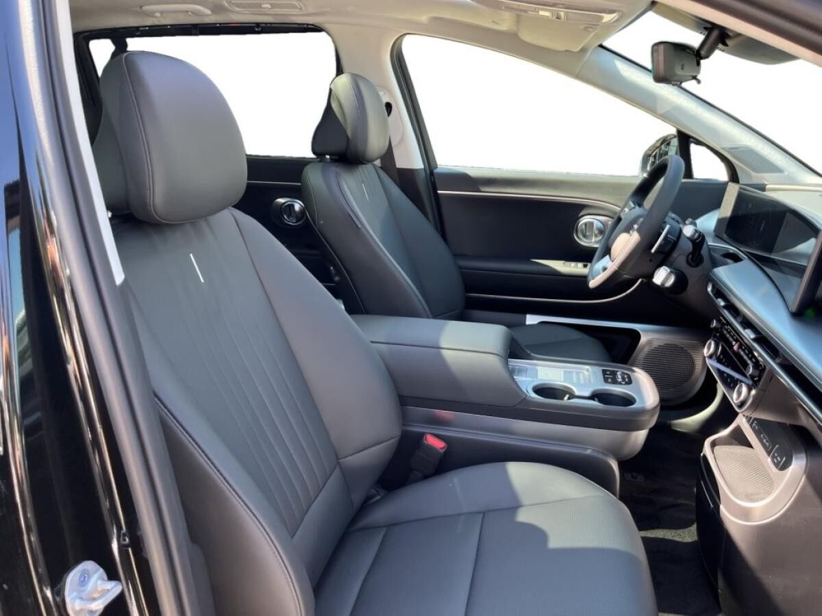 Hyundai IONIQ 9 7 Sitzer 428PS UNIQ PERFORMANCE PANORAMA 4WD Hyundai IONIQ 9 7 Sitzer 428PS UNIQ PERFORMANCE PANORAMA 4WD