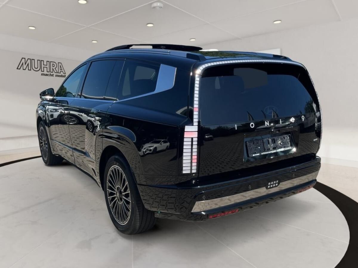 Hyundai IONIQ 9 7 Sitzer 428PS UNIQ PERFORMANCE PANORAMA 4WD Hyundai IONIQ 9 7 Sitzer 428PS UNIQ PERFORMANCE PANORAMA 4WD