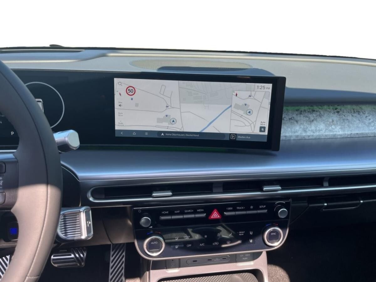 Hyundai IONIQ 9 7 Sitzer 428PS UNIQ PERFORMANCE PANORAMA 4WD Hyundai IONIQ 9 7 Sitzer 428PS UNIQ PERFORMANCE PANORAMA 4WD