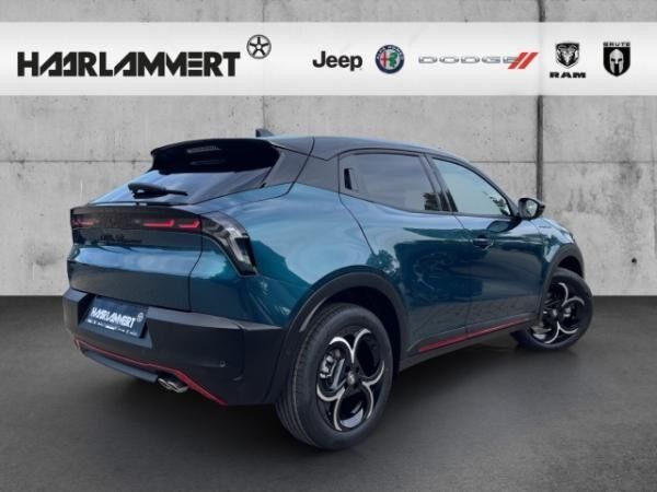 Alfa Romeo Junior IBRIDA Speciale 1.2 VGT MASSAGE+PANORAMA+PDC+KAMERA+CARPLAY+NAVI