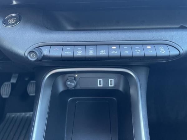 Jeep Avenger Altitude 1.2 PDC+CARPLAY+LED+SHZ+ALLWETTER