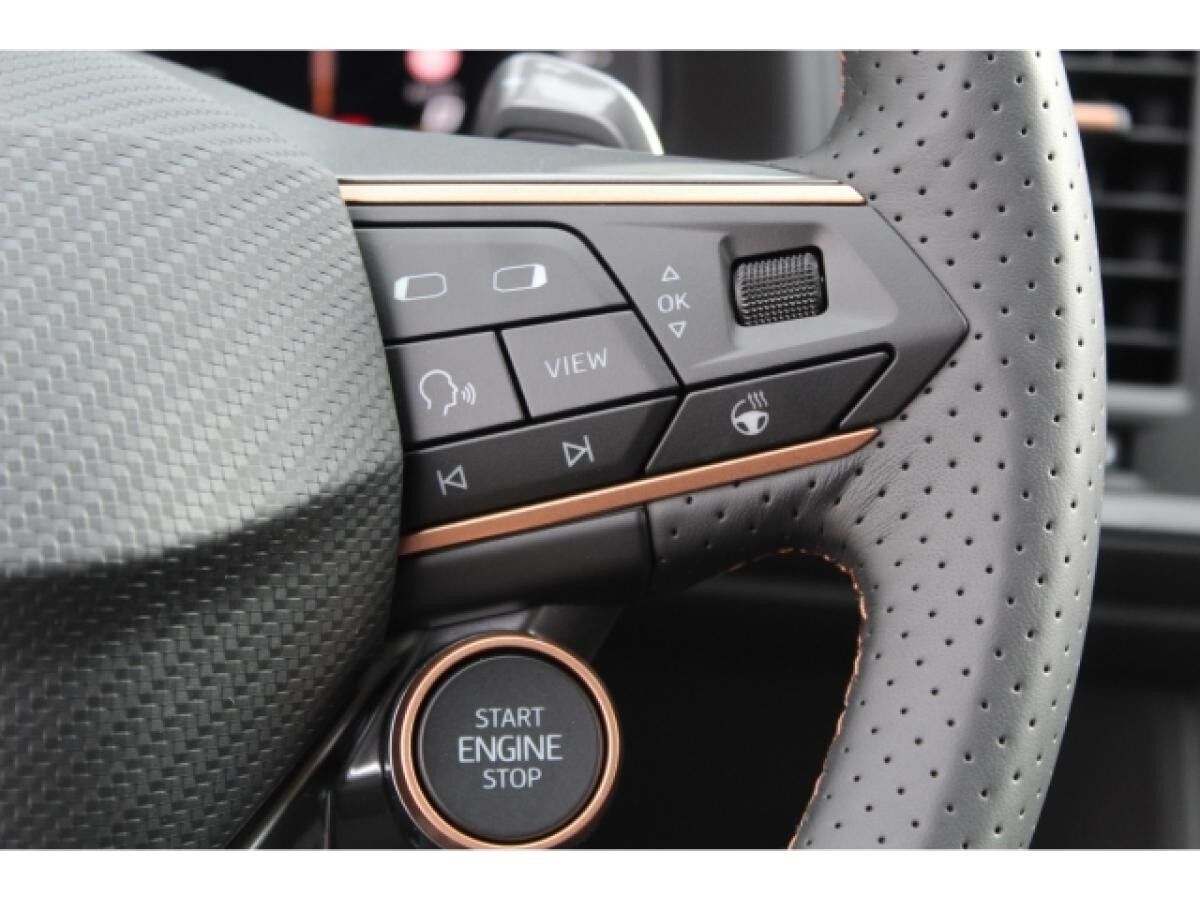 Cupra Ateca 1.5 TSI DSG AHK NAVI LED KAMERA ACC SHZ GRA