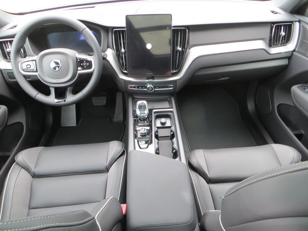 Volvo XC60 Volvo XC60 B5 AWD Plus Black Edition MY 2026