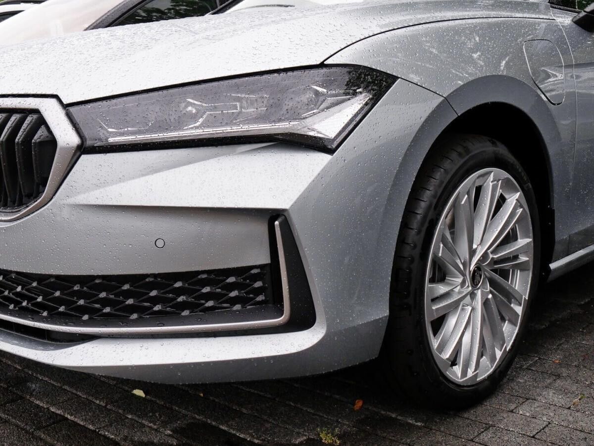 Skoda Superb Combi (NZ5)