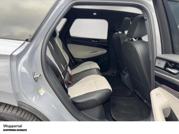Volkswagen ID.7 Tourer Pro 210 kW LED NAVI AHK KAMERA
