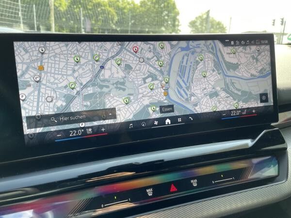 BMW i5 eDrive40 Limo M Sport || Autobahnass B&W 360°