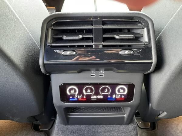 BMW i5 eDrive40 Limo M Sport || Autobahnass B&W 360°