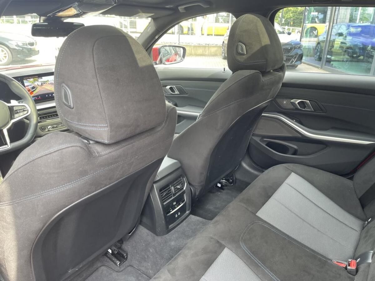 BMW 330 xDrive Tour M Sport || eStize AHK Pano 360°  94km Reichweite!!