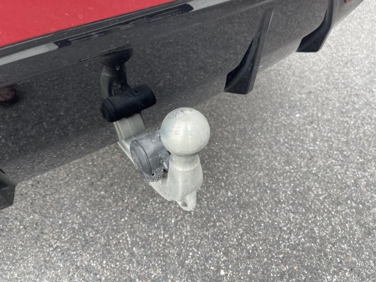 BMW 330 xDrive Tour M Sport || eStize AHK Pano 360°  94km Reichweite!!