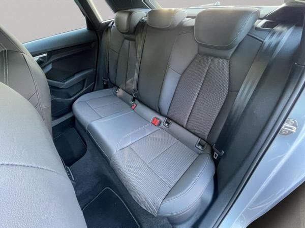 Audi A3 Sportback 30 TFSI LED Navi PDC+ Teilleder