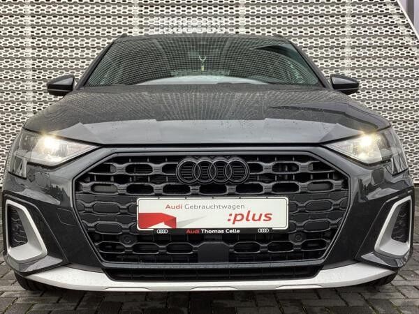 Audi A3 allstreet 35 TFSI S tronic LED Navi AHK StHz RKamera