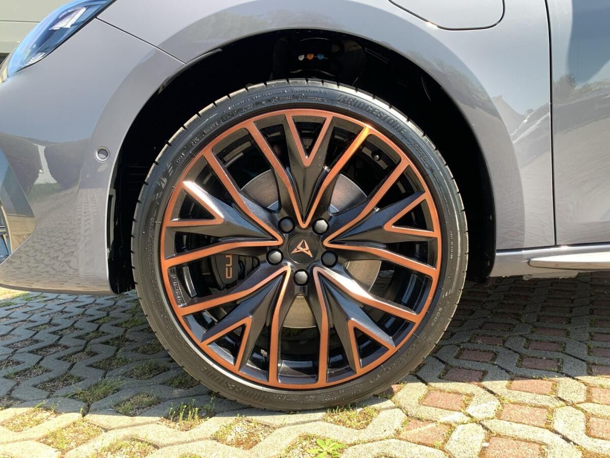 Cupra Leon VZ 1.5 e-HYBRID 200 kW (272 PS) 6-Gang-DSG;HERBSTDEAL!!!AHZV;Matrix;Sennheiser uvm.