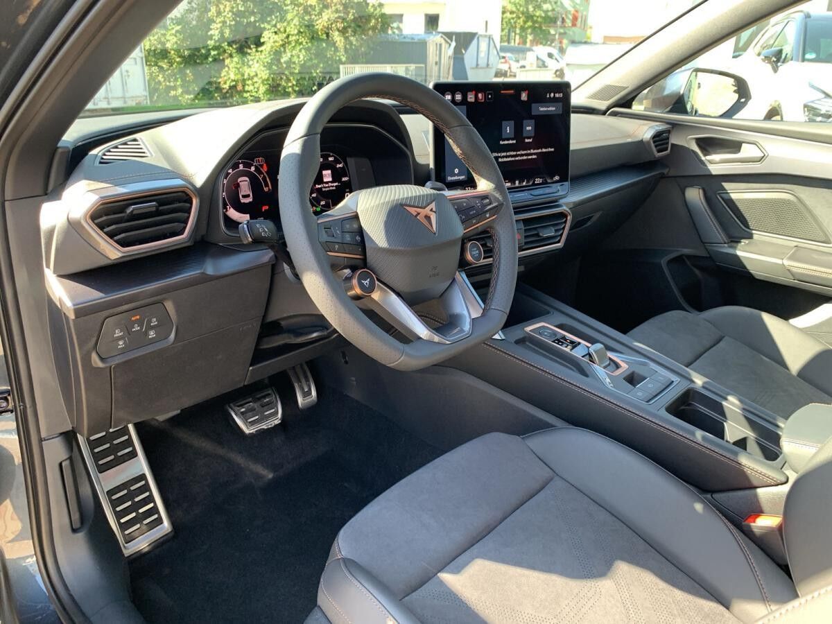 Cupra Leon VZ 2.0 TSI 245 kW (333 PS) 7-Gang-DSG 4Drive;HERBSTDEAL;HD Matrix;Navi;Sennheiser uvm.