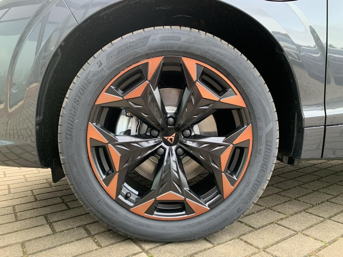 Cupra Terramar 1.5 e-HYBRID 150 kW (204 PS) 6-Gang-DSG;HERBSTDEAL!!;AHZV;Pano;Head-up uvm.