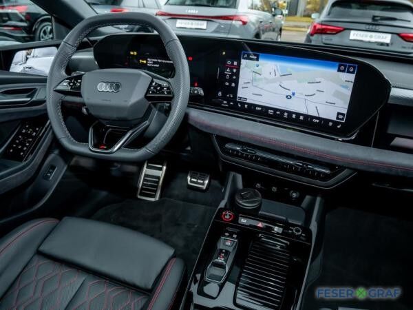 Audi A6 e-tron Avant performance edt one S line /Matr