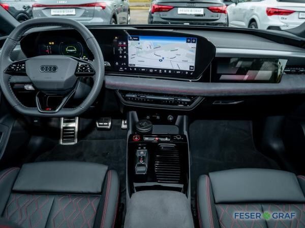 Audi A6 e-tron Avant performance edt one S line /Matr