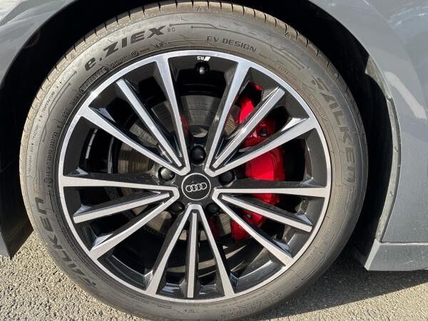 Audi A6 e-tron Avant performance MMI Matrix LED AHK