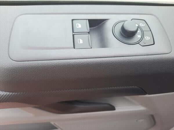 Ford Transit Custom 2.5l PHEV Kasten 320L1 Trend AHK