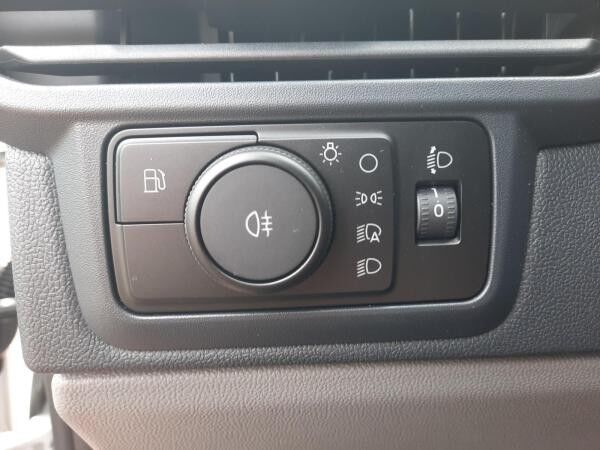 Ford Transit Custom 2.5l PHEV Kasten 320L1 Trend AHK